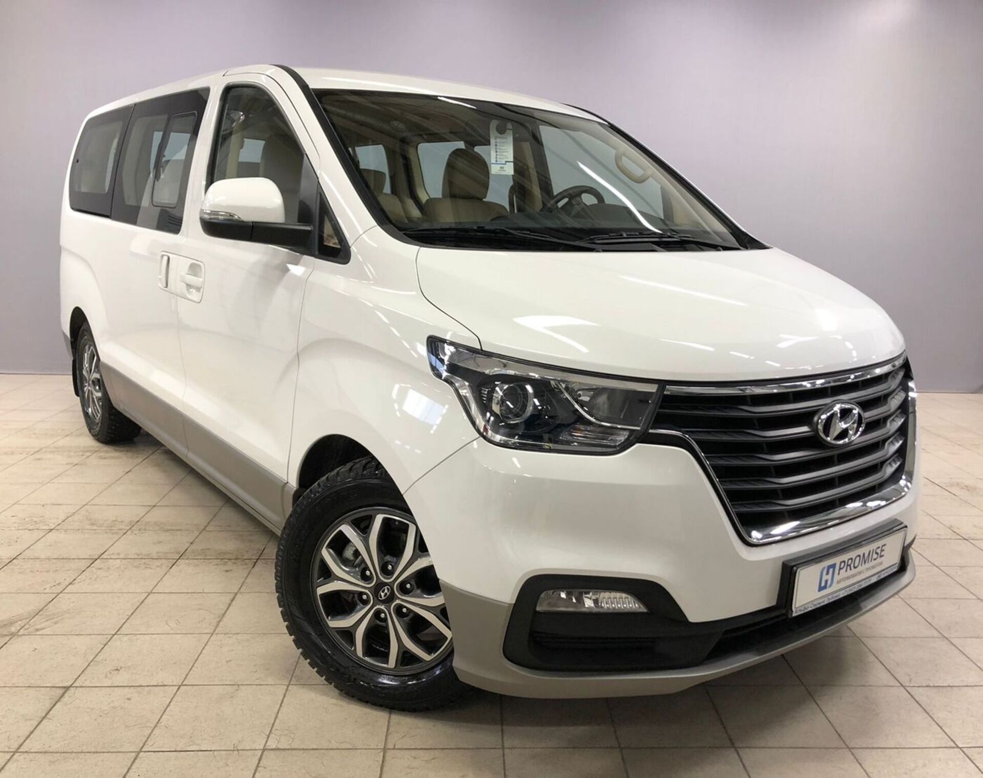 Купить Hyundai H1 2018, с пробегом в Уфе по цене 3 400 000 руб.