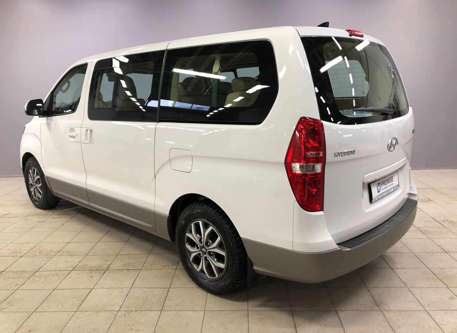 Купить Hyundai H1 2018, с пробегом в Уфе по цене 3 400 000 руб.